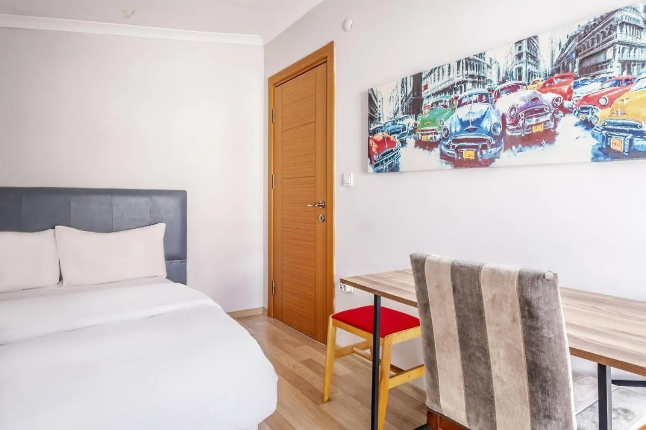 Fully Furnished Flat With Terrace In Atasehir Lägenhet Istanbul